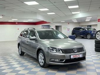 Volkswagen Passat Comfortline, 1.8 л, Робот, 2014 фото 8