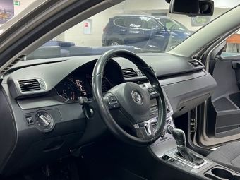 Volkswagen Passat Comfortline, 1.8 л, Робот, 2014 фото 11