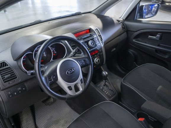 Kia Venga Prestige, 1.6 л, АТ, 2013 фото 9