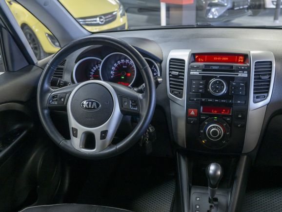 Kia Venga Prestige, 1.6 л, АТ, 2013 фото 12