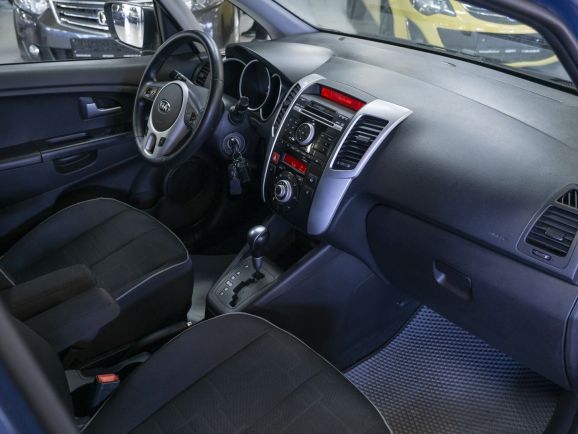 Kia Venga Prestige, 1.6 л, АТ, 2013 фото 2