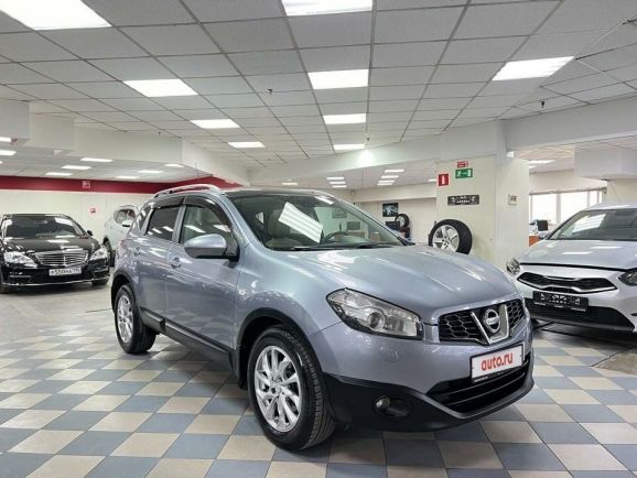 Nissan Qashqai SE+, 2.0 л, Вариатор, 2011 фото 7
