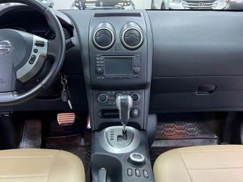 Nissan Qashqai SE+, 2.0 л, CVT, 2011 фото 12