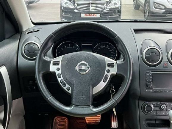 Nissan Qashqai SE+, 2.0 л, Вариатор, 2011 фото 13