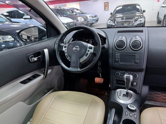 Nissan Qashqai SE+, 2.0 л, Вариатор, 2011 фото 17