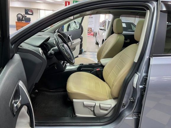 Nissan Qashqai SE+, 2.0 л, Вариатор, 2011 фото 19