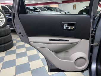 Nissan Qashqai SE+, 2.0 л, CVT, 2011 фото 2