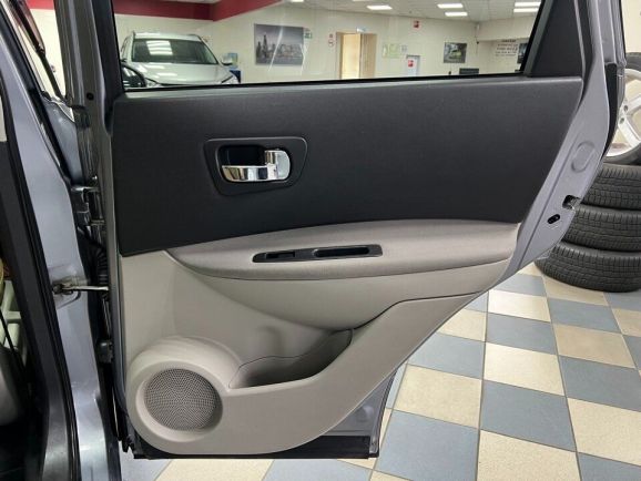 Nissan Qashqai SE+, 2.0 л, Вариатор, 2011 фото 1