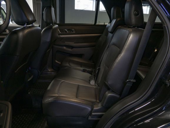 Ford Explorer XLT, 3.5 л, АТ, 2018 фото 2