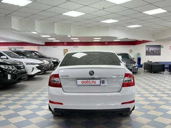 Skoda Octavia Laurin&Klement, 1.8 л, Робот, 2014 фото 6