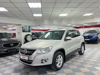 Volkswagen Tiguan Sport&Style, 2.0 л, АКПП, 2010 фото 3