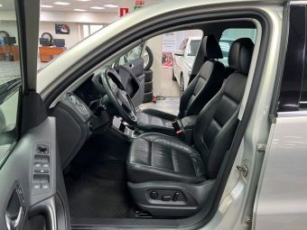 Volkswagen Tiguan Sport&Style, 2.0 л, АКПП, 2010 фото 14