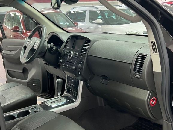 Nissan Pathfinder LE +camera, 2.5 л, АТ, 2012 фото 22