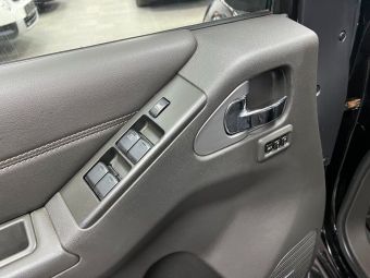 Nissan Pathfinder LE +camera, 2.5 л, АКПП, 2012 фото 1