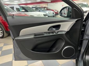 Chevrolet Cruze LTZ, 1.8 л, АКПП, 2013 фото 2