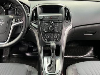 Opel Astra Cosmo, 1.4 л, АКПП, 2013 фото 10