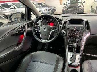 Opel Astra Cosmo, 1.4 л, АКПП, 2013 фото 14