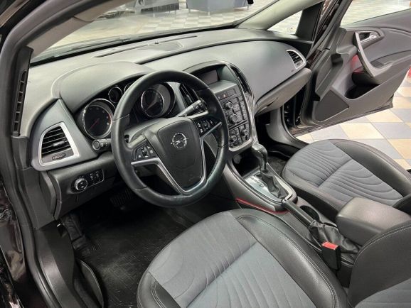 Opel Astra Cosmo, 1.4 л, АТ, 2013 фото 15