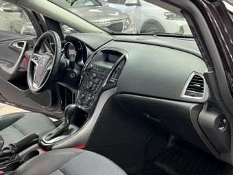 Opel Astra Cosmo, 1.4 л, АКПП, 2013 фото 19