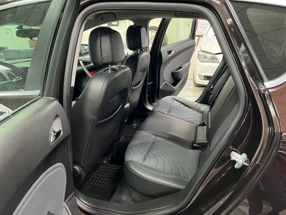 Opel Astra Cosmo, 1.4 л, АТ, 2013 фото 20