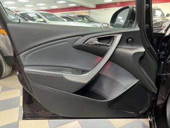 Opel Astra Cosmo, 1.4 л, АКПП, 2013 фото 22