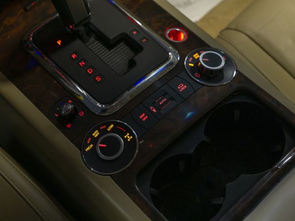 Volkswagen Touareg V6 3.0TDI, 3.0 л, АТ, 2010 фото 17