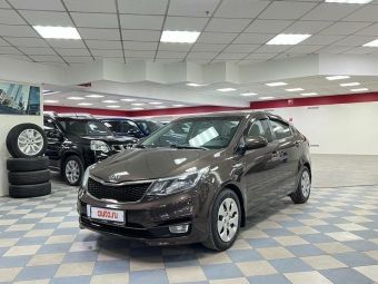 Kia Rio Luxe, 1.6 л, МКПП, 2015 фото 3