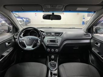 Kia Rio Luxe, 1.6 л, МКПП, 2015 фото 9