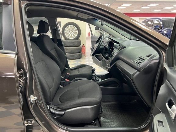 Kia Rio Luxe, 1.6 л, МТ, 2015 фото 12