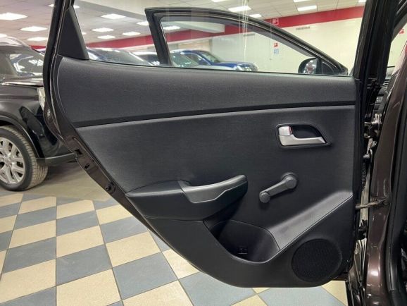 Kia Rio Luxe, 1.6 л, МТ, 2015 фото 2