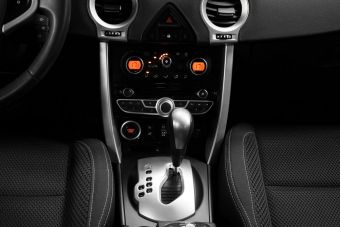 Renault Koleos Dynamique Confort 4x4, 2.0 л, АТ, 2013 фото 10