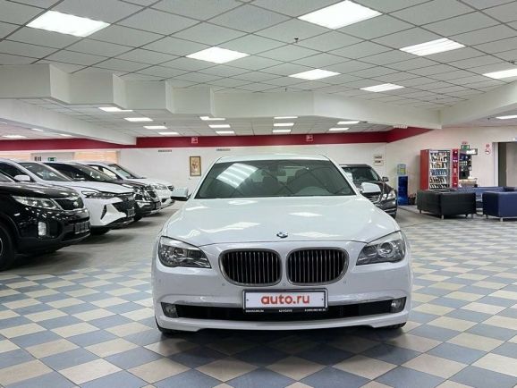 BMW 7 серии 740, 3.0 л, АТ, 2011 фото 5