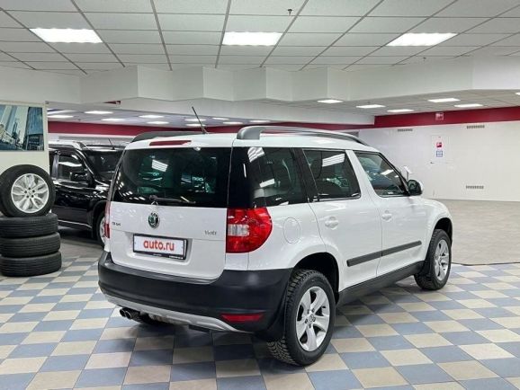 Skoda Yeti Ambition, 1.8 л, Робот, 2013 фото 4