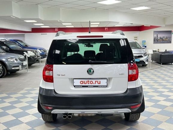 Skoda Yeti Ambition, 1.8 л, Робот, 2013 фото 6