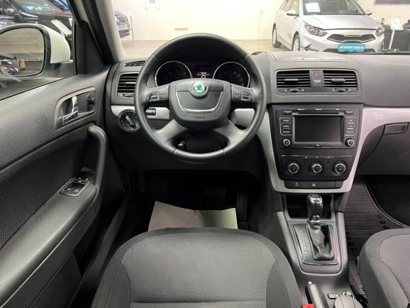 Skoda Yeti Ambition, 1.8 л, Робот, 2013 фото 14