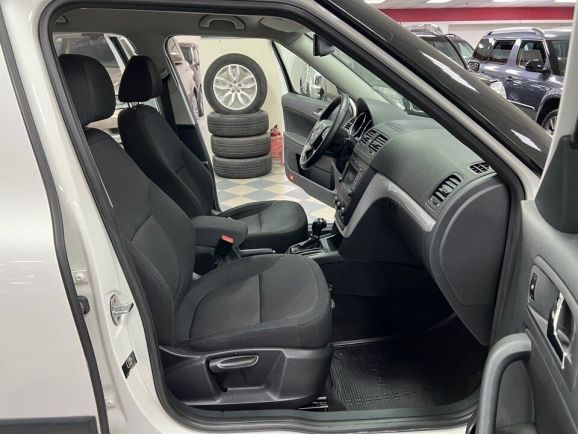 Skoda Yeti Ambition, 1.8 л, Робот, 2013 фото 18