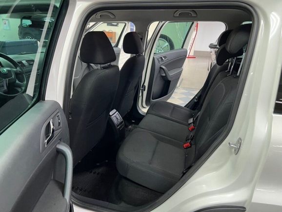 Skoda Yeti Ambition, 1.8 л, Робот, 2013 фото 23