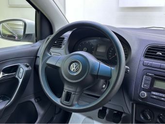 Volkswagen Polo, 1.6 л, МКПП, 2011 фото 12
