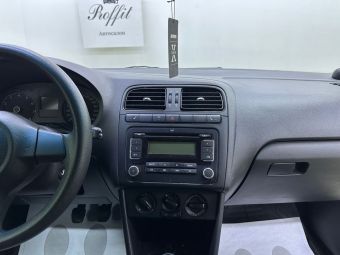 Volkswagen Polo, 1.6 л, МКПП, 2011 фото 14