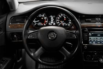 Skoda Superb, 1.8 л, РКПП, 2013 фото 13