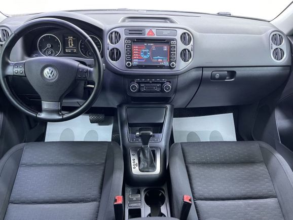 Volkswagen Tiguan, 2.0 л, АТ, 2010 фото 10