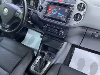 Volkswagen Tiguan, 2.0 л, АКПП, 2010 фото 11