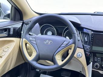 Hyundai Sonata Prestige + Navi, 2.0 л, АКПП, 2012 фото 12
