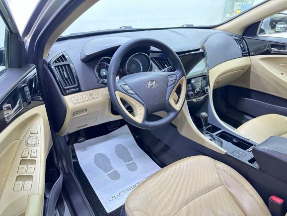 Hyundai Sonata Prestige + Navi, 2.0 л, АТ, 2012 фото 14