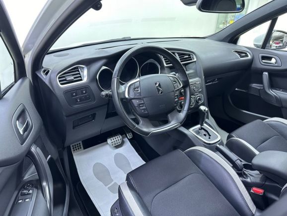 Citroen DS4, 1.6 л, АТ, 2013 фото 10