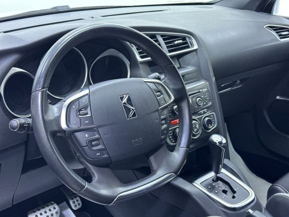 Citroen DS4, 1.6 л, АТ, 2013 фото 12