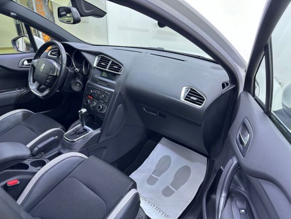 Citroen DS4, 1.6 л, АТ, 2013 фото 18