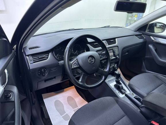 Skoda Octavia, 1.8 л, Робот, 2014 фото 10