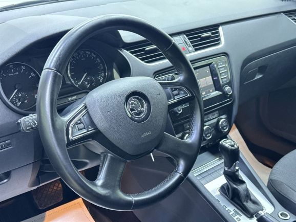 Skoda Octavia, 1.8 л, Робот, 2014 фото 11