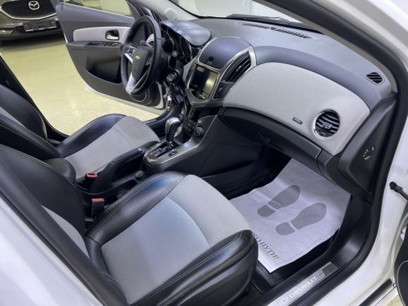 Chevrolet Cruze LTZ, 1.4 л, АТ, 2014 фото 17